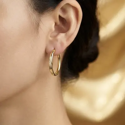 Anting emas koleksi Ny Oerip Muda